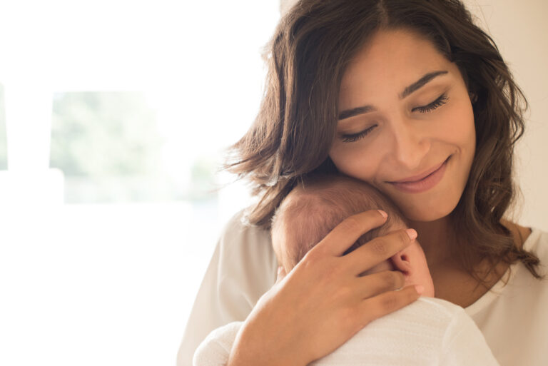 postpartum mom breastfeeding fertility awareness methods natural avoid pregnancy nfp