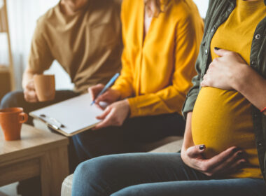 surrogacy risks, effects of surrogacy, moms and babies
