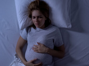 pregnancy insomnia, trouble sleeping, risks, treatment
