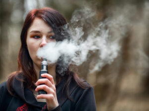 vaping risks, vaping birth control, vaping while taking birth control, e-cigarettes birth control, dont take birth control if vaping,