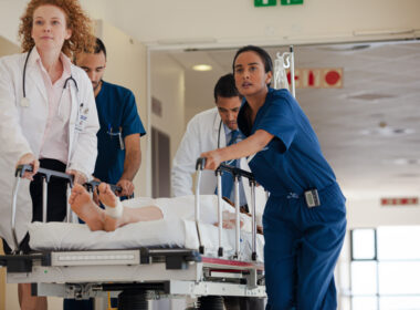 caillot de sang, contrôle des naissances, fatal, Aine Hurst