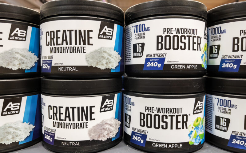 what is creatine, creatine supplement, should i take creatine, who should take creatine, creatine for women, should women take creatine, uses of creatine, what does creatine do in the body, creatine supplementation